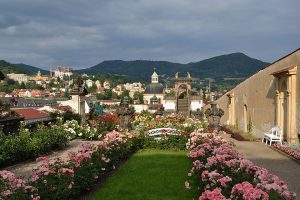 Zámocké záhrady severných Čiech: Ploskovice, Zákupy, Kynžvart