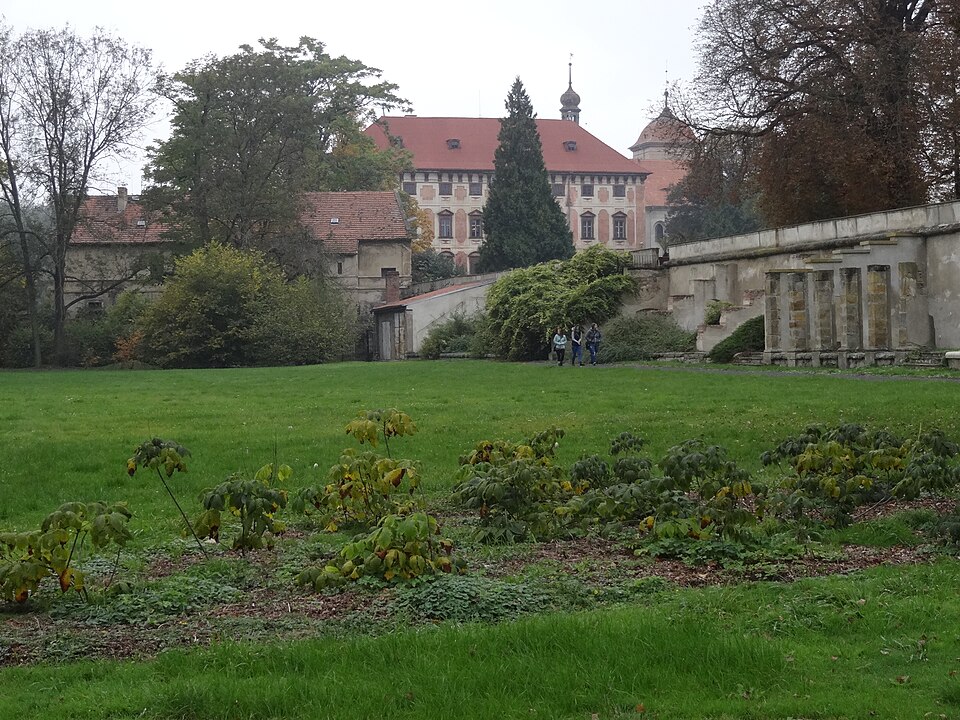 Zámocká záhrada a park v Libochoviciach