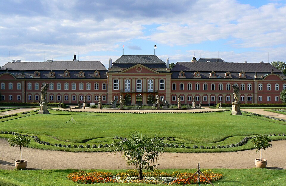 Zámok Dobříš a francúzsky park